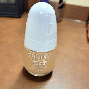 CLINIQUE even better clinical foundation CN10 ALABASTER (VF)